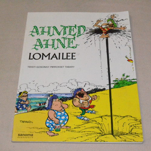 Ahmed Ahne lomailee